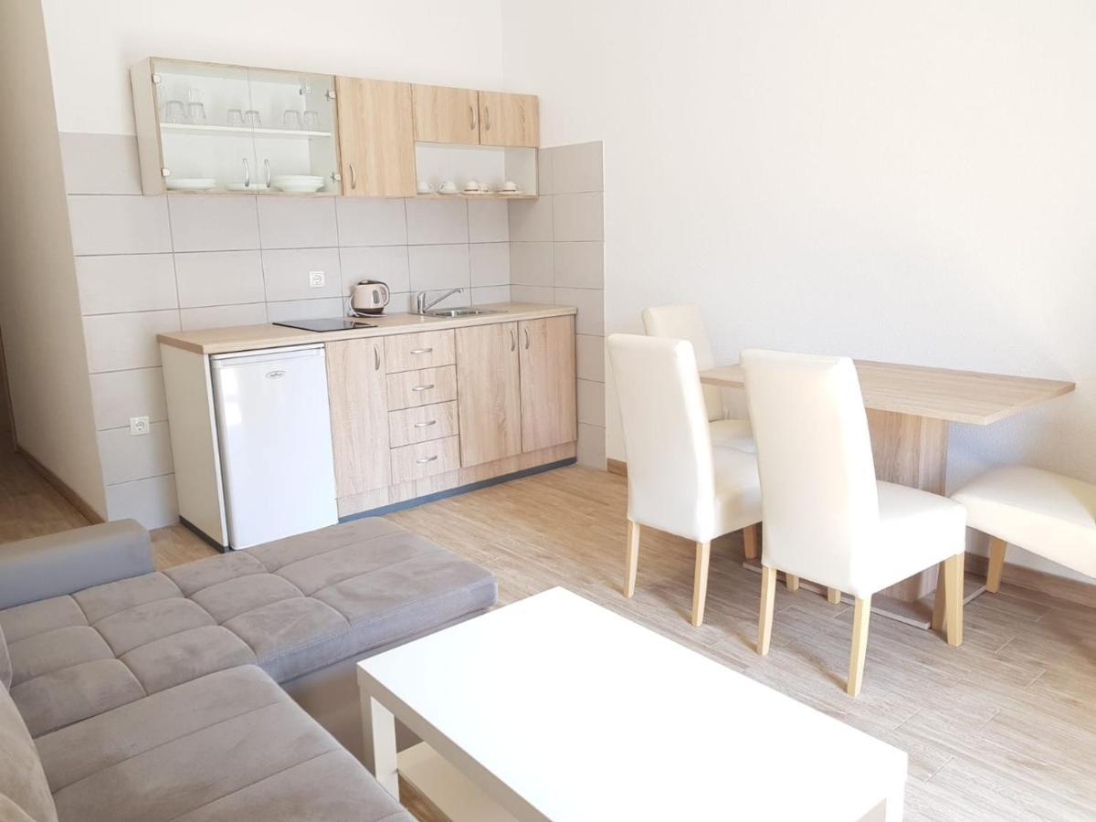 Apartmani Dobra Villa Vodice Zewnętrze zdjęcie