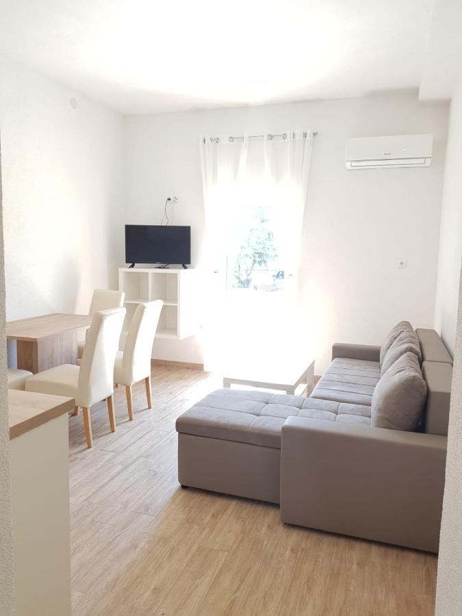 Apartmani Dobra Villa Vodice Zewnętrze zdjęcie
