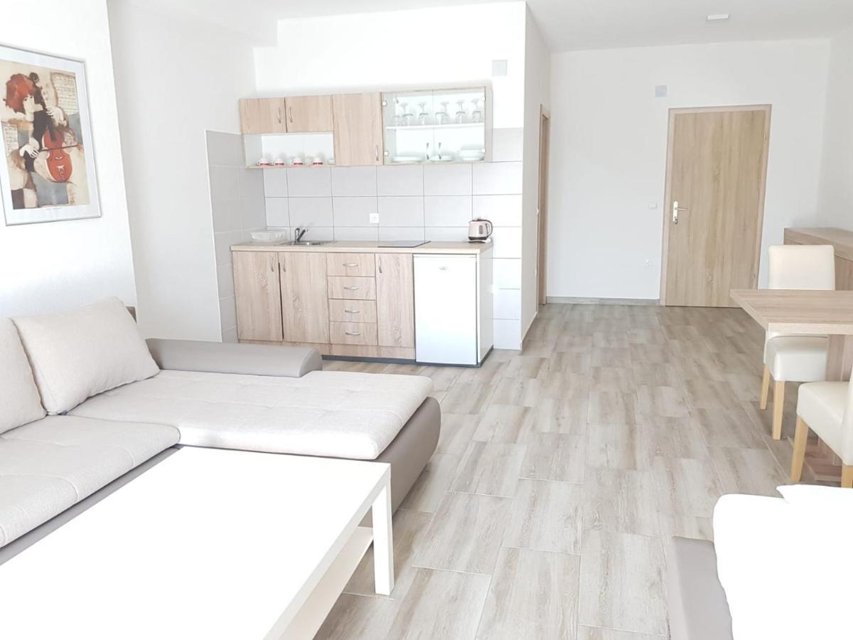 Apartmani Dobra Villa Vodice Zewnętrze zdjęcie