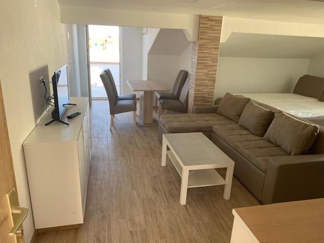 Apartmani Dobra Villa Vodice Zewnętrze zdjęcie