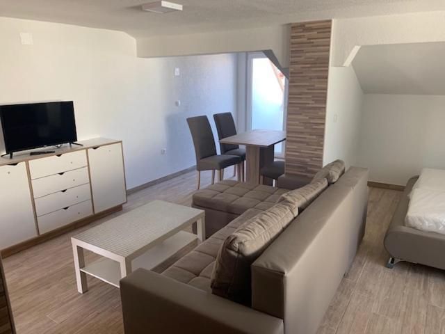 Apartmani Dobra Villa Vodice Zewnętrze zdjęcie